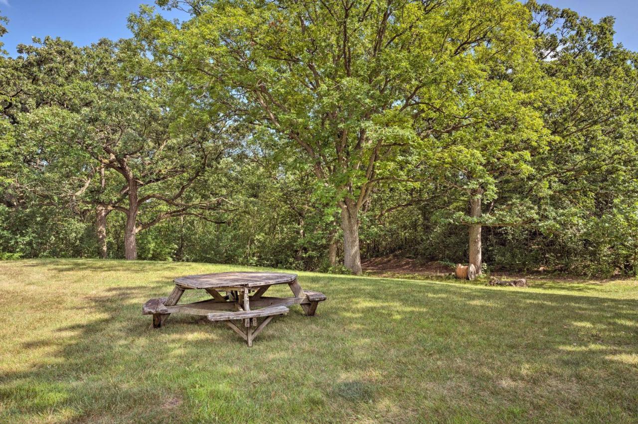 Cozy Wisconsin Studio, 11 Mi To Lake Geneva! Burlington Luaran gambar